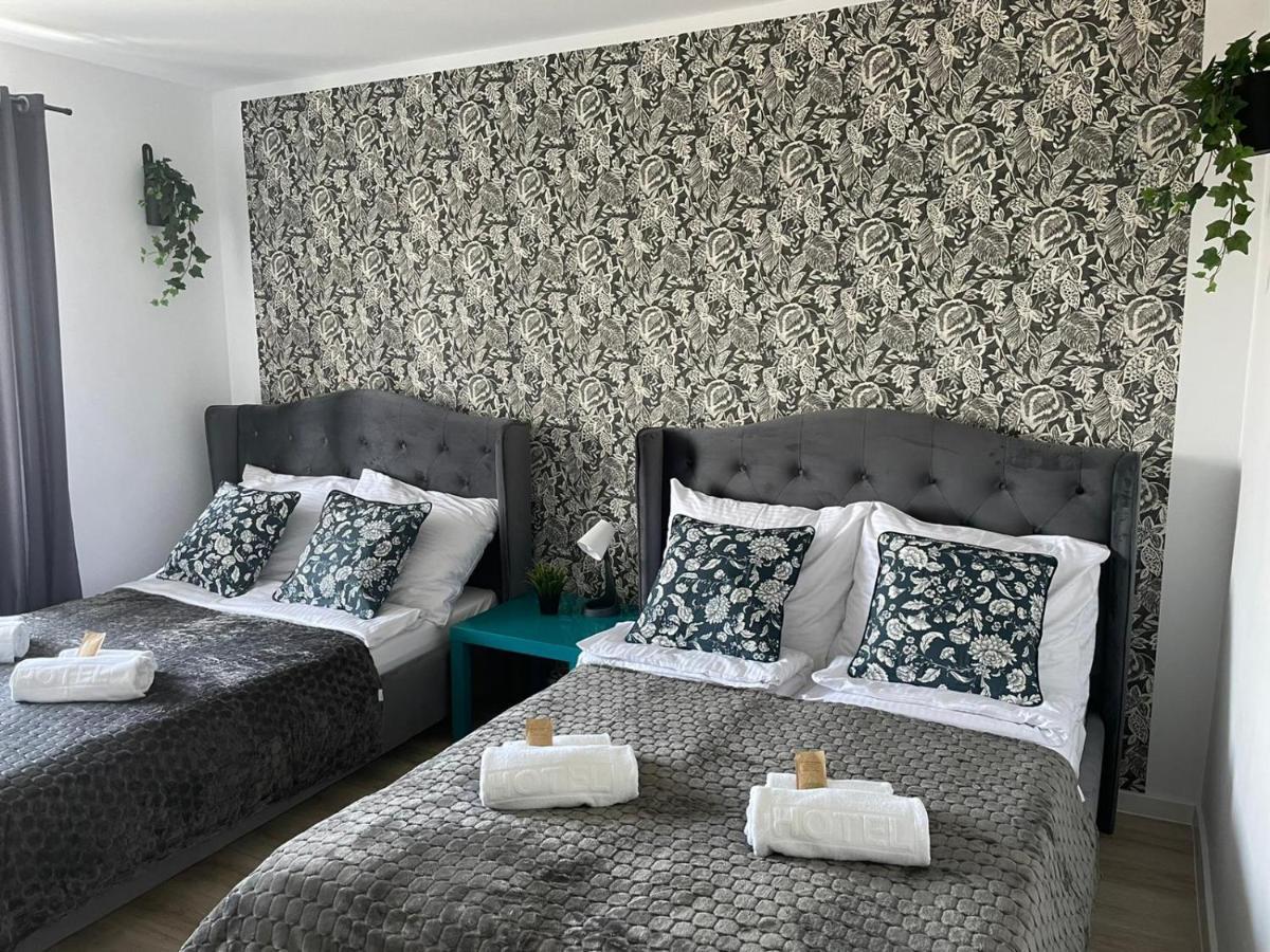Great Polonia Ustka Bed and Breakfast Εξωτερικό φωτογραφία
